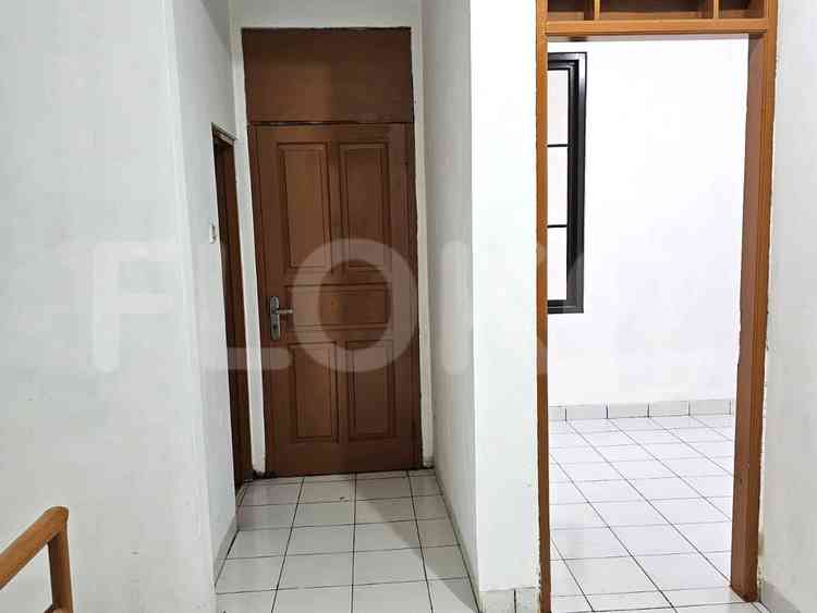 180 sqm, 4 BR house for rent in Taman Palem, Cengkareng 7