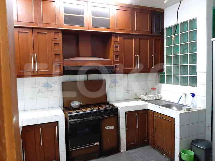 300 sqm, 4 BR house for rent in Kebon Jeruk Interkon Blok D7, Kebon Jeruk 4