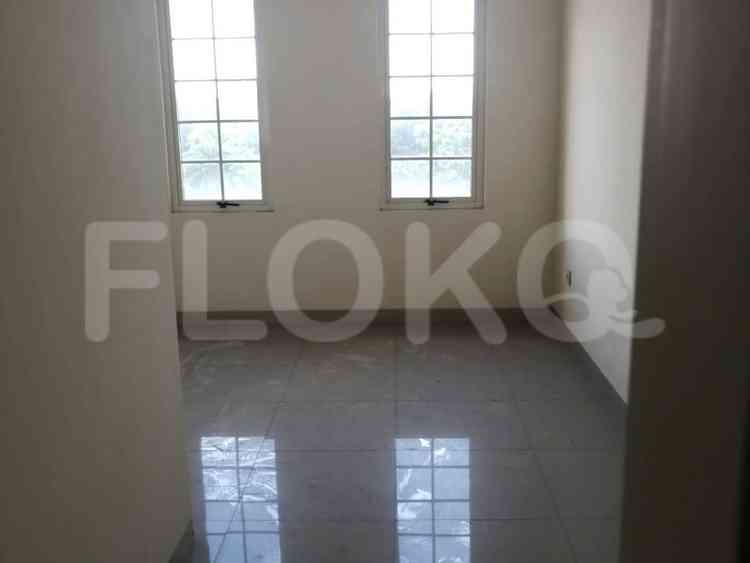 241 sqm, 3 BR house for rent in Cluster West Europe, Cengkareng 4