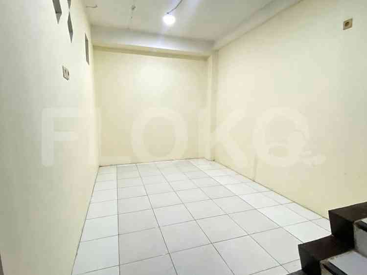 150 sqm, 3 BR house for rent in Kelapa Molek 2, Kelapa Gading 4