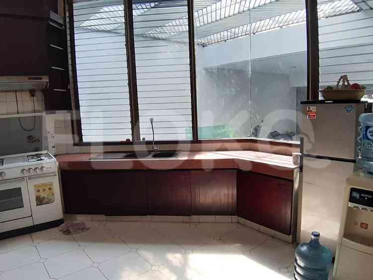 Disewakan Rumah 5 BR, Luas 509 m2 di Jl. Permata Hijau, Grogol 6