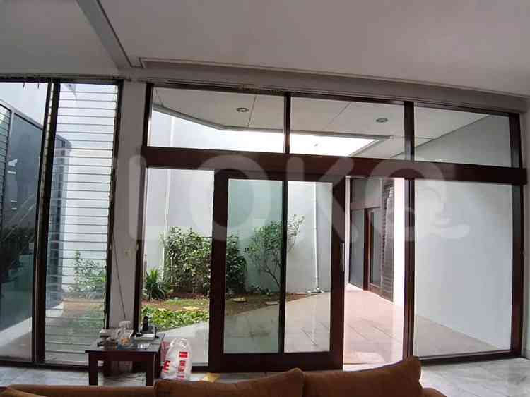 Disewakan Rumah 5 BR, Luas 509 m2 di Jl. Permata Hijau, Grogol 3