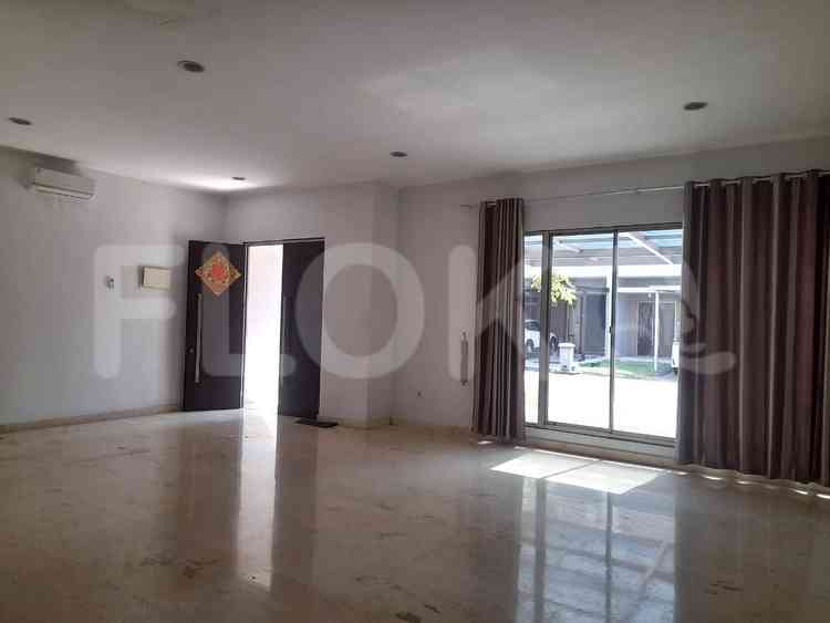 Disewakan Rumah 3 BR, Luas 300 m2 di Golf Island, Kamal Muara 1