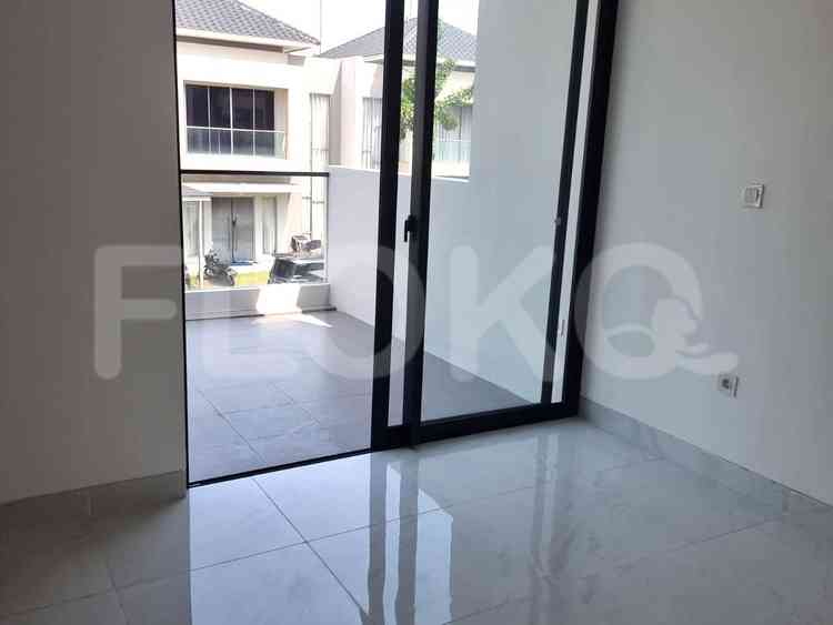 Disewakan Rumah 3 BR, Luas 165 m2 di Golf Island, Kamal Muara 5