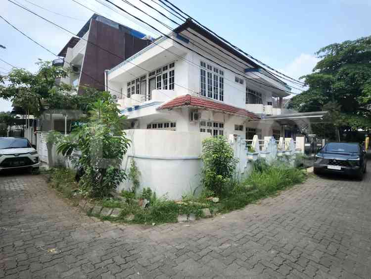 Disewakan Rumah 4 BR, Luas 350 m2 di Sunter Bisma, Sunter 2