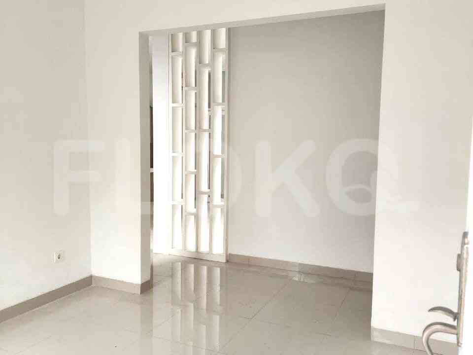 Disewakan Rumah 3 BR, Luas 154 m2 di Alicante Paramount , Gading Serpong 3