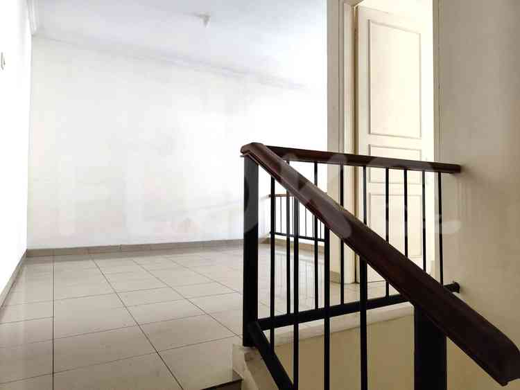 Disewakan Rumah 3 BR, Luas 100 m2 di Villa Permata Gading, Kelapa Gading 4