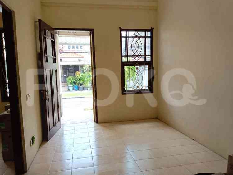 102 sqm, 3 BR house for rent in Taman Parahyangan, Karawaci 1