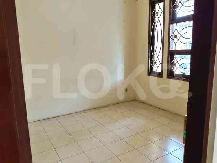 80 sqm, 3 BR house for rent in Taman Parahiangan Lippo Karawaci, Karawaci 4