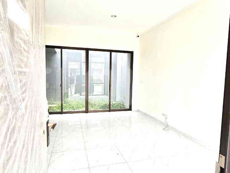 162 sqm, 3 BR house for rent in Suvarna Sutera, Karawaci 3