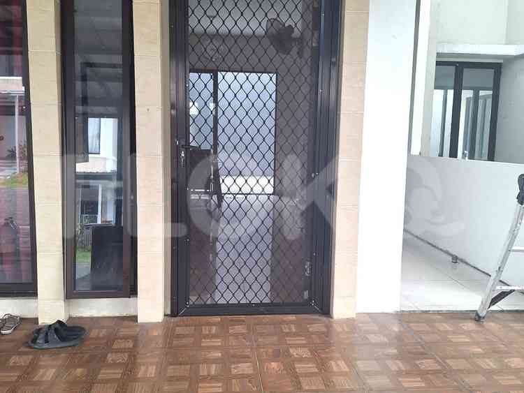 Disewakan Rumah 3 BR, Luas 112 m2 di Eminent, BSD 1