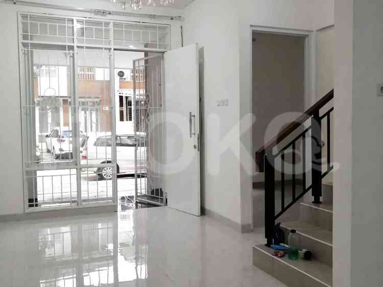 162 sqm, 3 BR house for rent in Cikupa Citra Raya, Karawaci 2