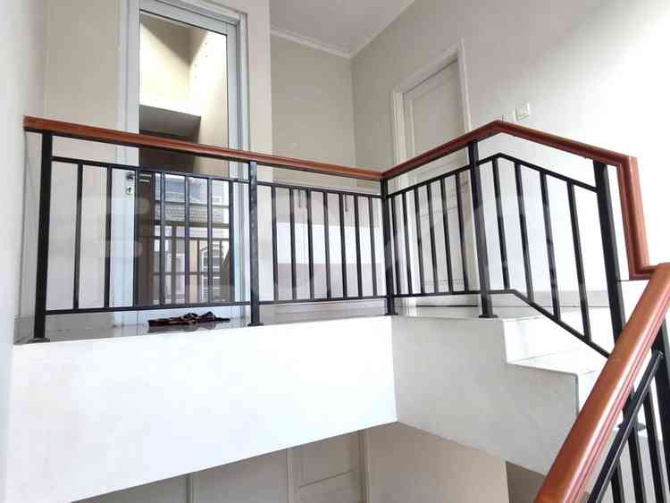 Disewakan Rumah 2 BR, Luas 200 m2 di Samara Village, Gading Serpong 2