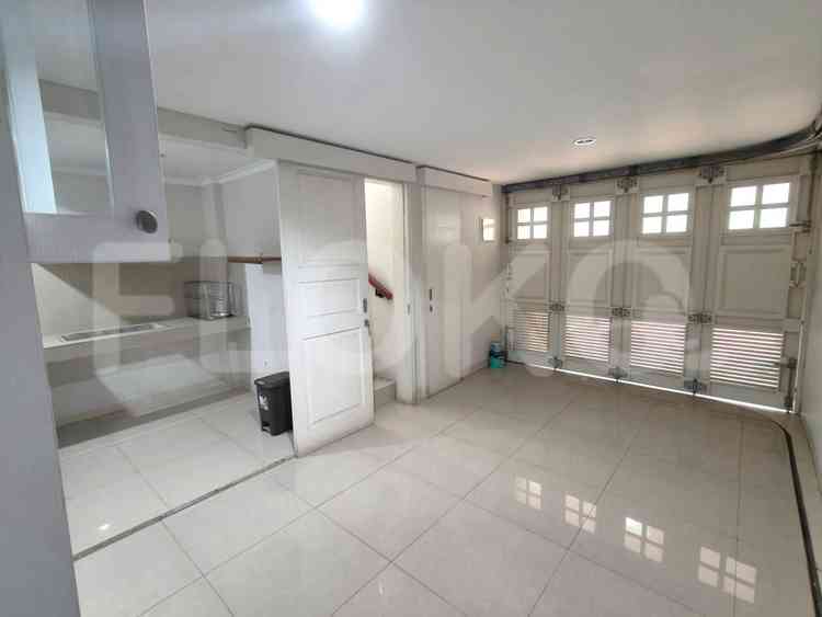 Disewakan Rumah 2 BR, Luas 200 m2 di Samara Village, Gading Serpong 10