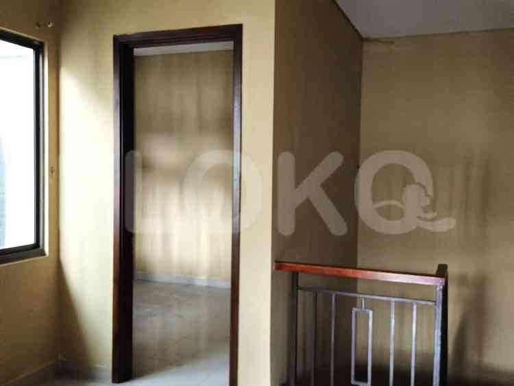 262 sqm, 5 BR house for rent in Jl. Luxmore, Greenwich, BSD 4