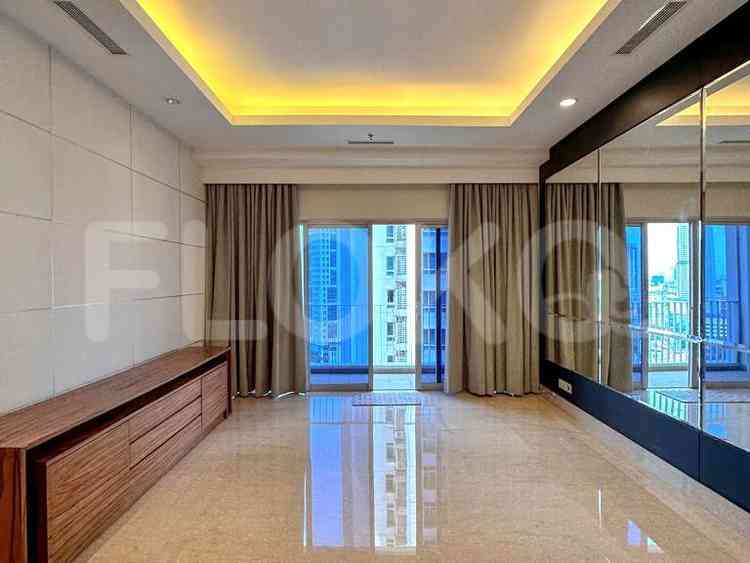 Dijual Apartemen 2 BR, Lantai 17, Luas 150 m2 di SCBD 13