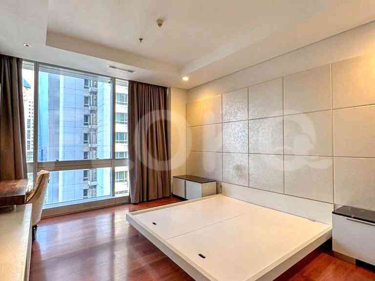 150 sqm, 17th floor, 2 BR apartment for sale in SCBD 3