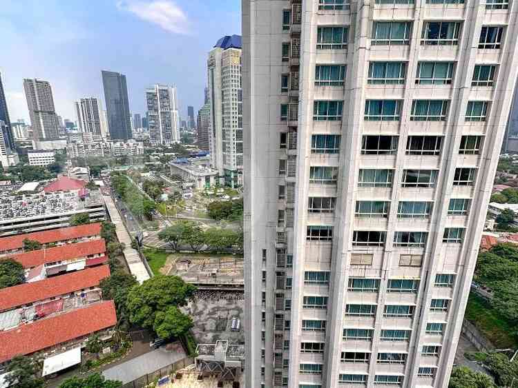 Dijual Apartemen 2 BR, Lantai 17, Luas 150 m2 di SCBD 9