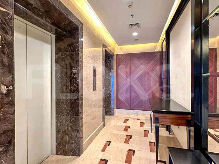 Dijual Apartemen 2 BR, Lantai 17, Luas 150 m2 di SCBD 2