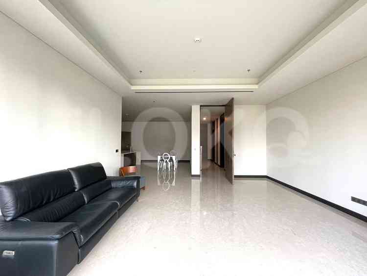 210 sqm, 3rd floor, 3 BR apartment for sale in Kebon Sirih 2