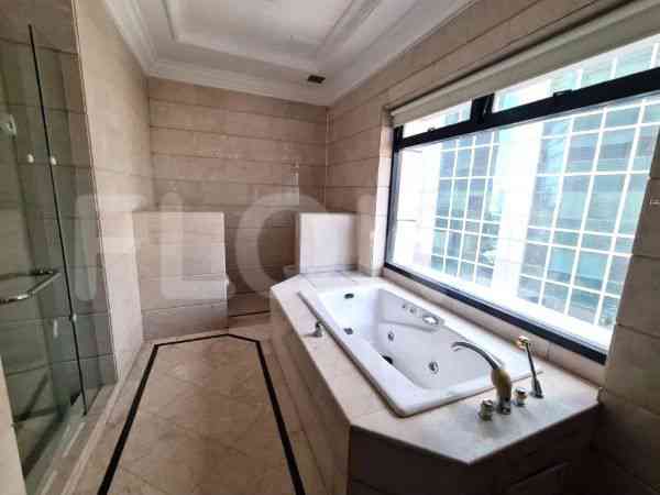 Dijual Apartemen 4 BR, Lantai 6, Luas 333 m2 di Setiabudi 1