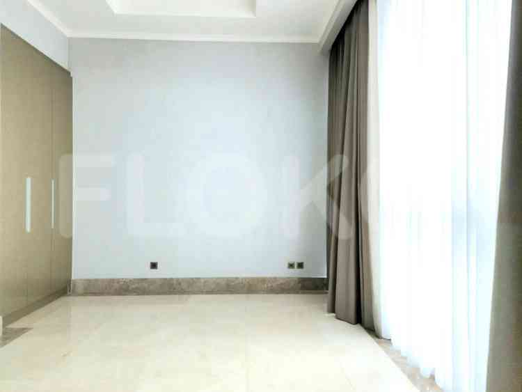 228 sqm, 52nd floor, 3 BR apartment for sale in Senopati 6