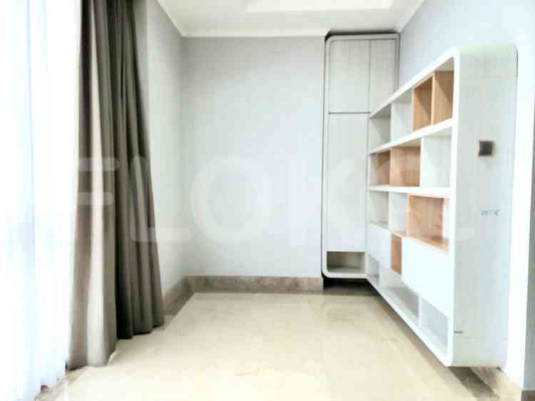 228 sqm, 52nd floor, 3 BR apartment for sale in Senopati 5