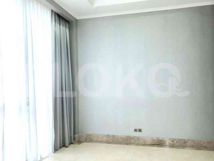 228 sqm, 52nd floor, 3 BR apartment for sale in Senopati 14