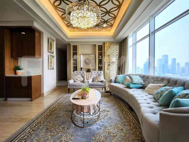 240 sqm, 27th floor, 5 BR apartment for sale in Setiabudi 2