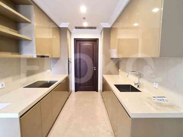 159 sqm, 9th floor, 3 BR apartment for sale in Kebayoran Lama 1