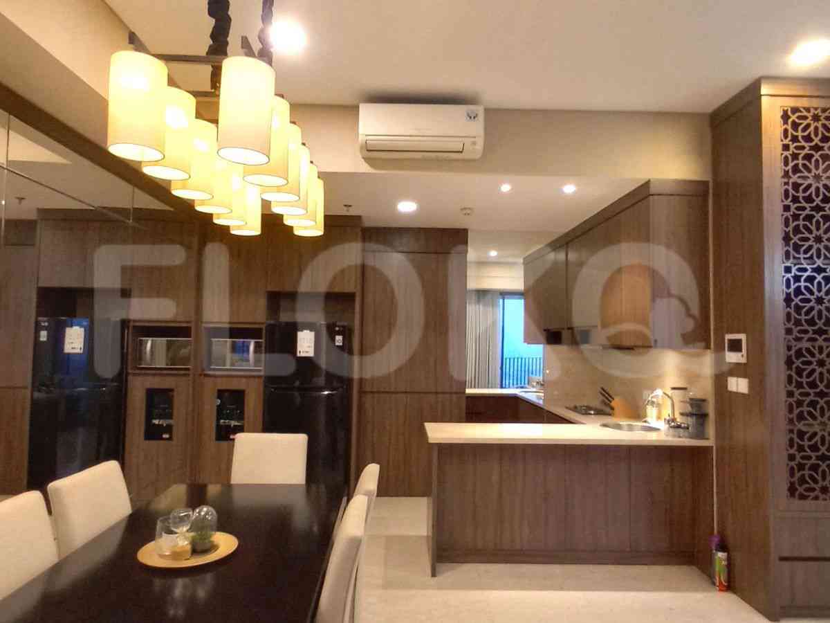 177 sqm, 27th floor, 3 BR apartment for sale in Gandaria 4