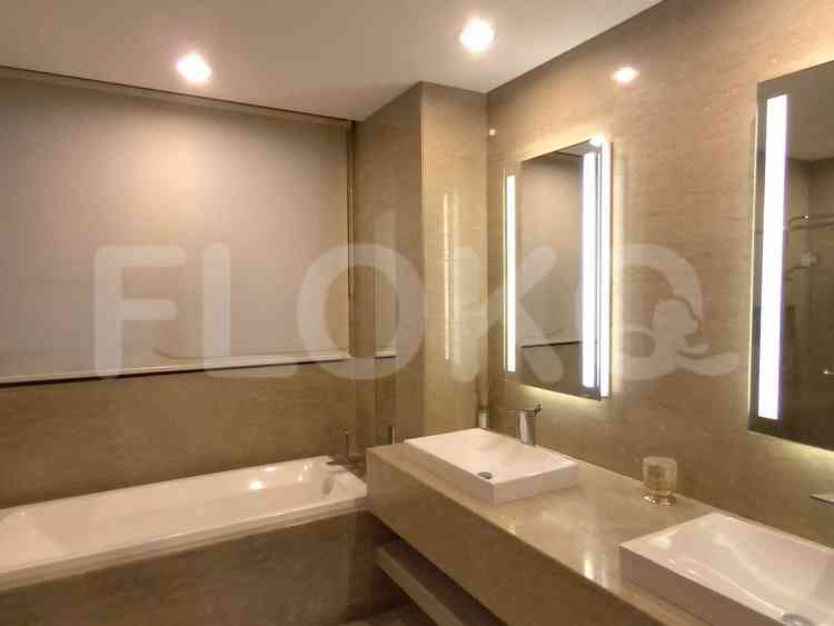 177 sqm, 27th floor, 3 BR apartment for sale in Gandaria 13