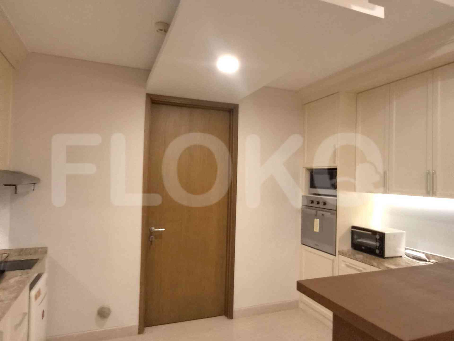 Dijual Apartemen 3 BR, Lantai 8, Luas 177 m2 di Gandaria 2