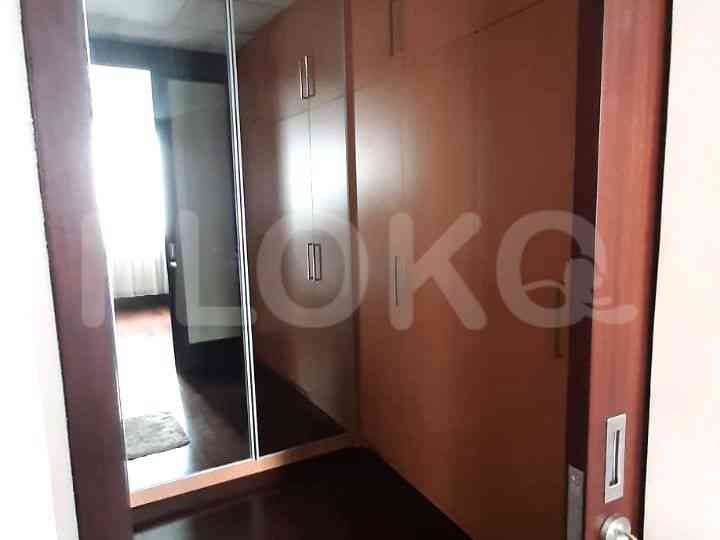 Dijual Apartemen 2 BR, Lantai 6, Luas 125 m2 di Gatot Subroto 7