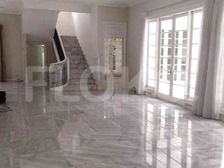 516 sqm, 4 BR house for rent in Jl. Terusan Hang Lekir, Senayan 5