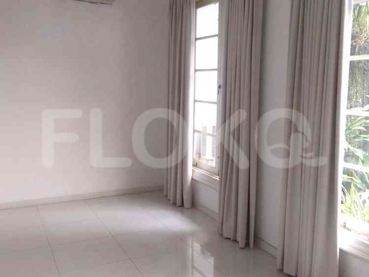 516 sqm, 4 BR house for rent in Jl. Terusan Hang Lekir, Senayan 16