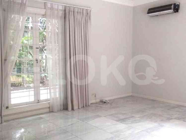 516 sqm, 4 BR house for rent in Jl. Terusan Hang Lekir, Senayan 20