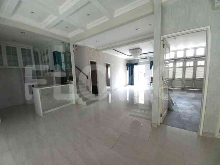 Dijual Rumah 4 BR, Luas 252 m2 di Cempaka Putih Tengah, Jakarta Pusat, Cempaka Putih 3