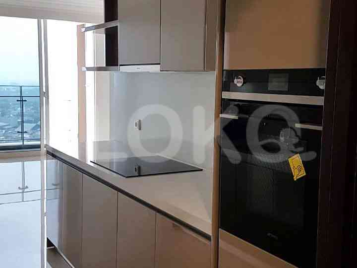 159 sqm, 25th floor, 3 BR apartment for sale in Kebayoran Lama 12