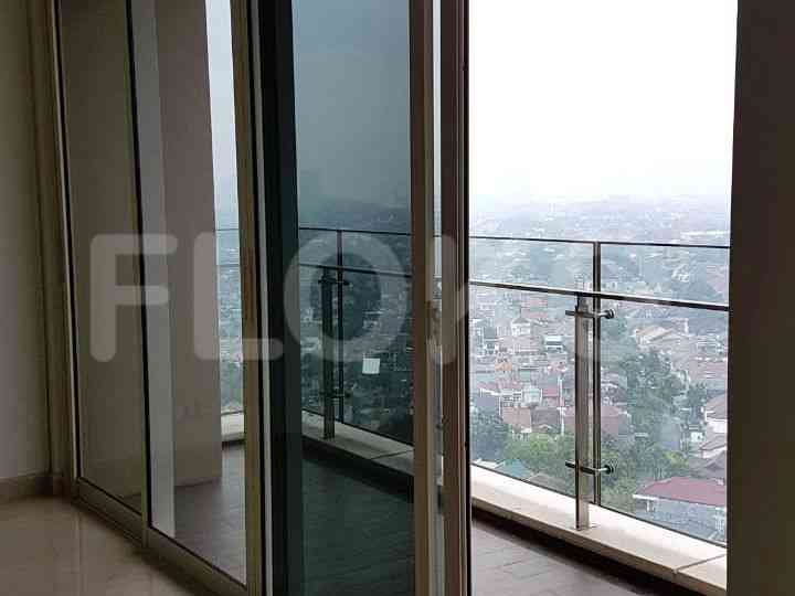 159 sqm, 25th floor, 3 BR apartment for sale in Kebayoran Lama 10