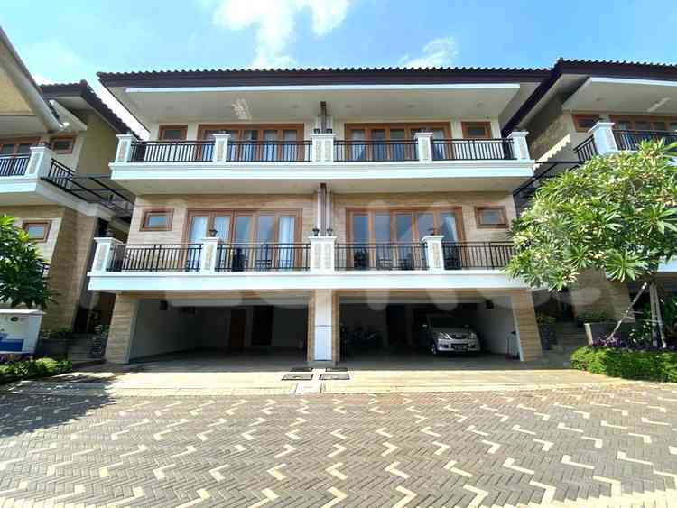 250 sqm, 4 BR house for rent in Borders Pondok Indah, Lebak Bulus 16