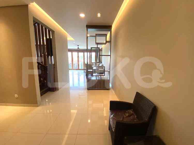 Disewakan Rumah 4 BR, Luas 250 m2 di Borders Pondok Indah, Lebak Bulus 6