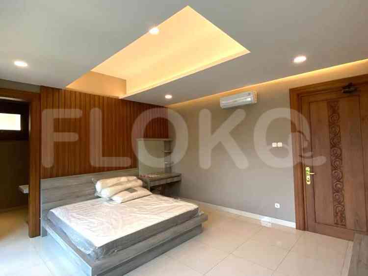 Disewakan Rumah 4 BR, Luas 250 m2 di Borders Pondok Indah, Lebak Bulus 10