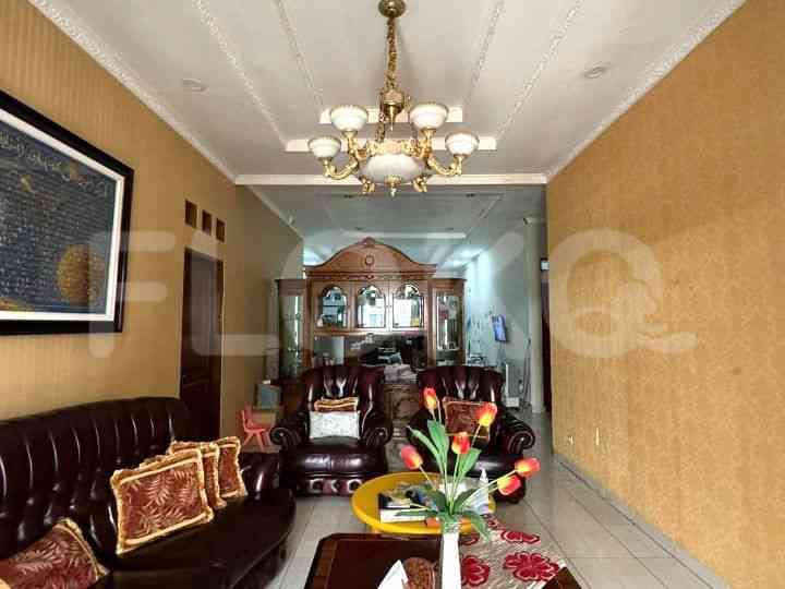 Dijual Rumah 3 BR, Luas 300 m2 di Kemang Timur 14, Kemang 7