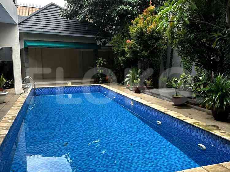 Disewakan Rumah 6 BR, Luas 300 m2 di Kebayoran Height Sektor 7, Bintaro 9