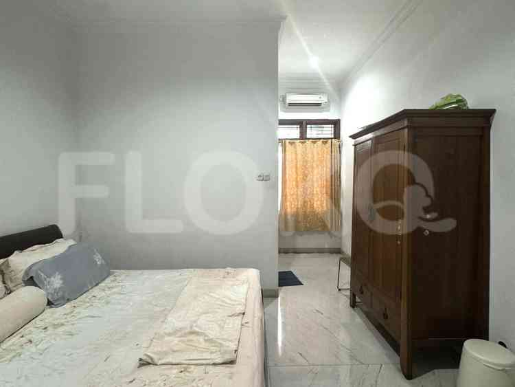 350 sqm, 3 BR house for rent in Kebayoran Baru, Blok M 7