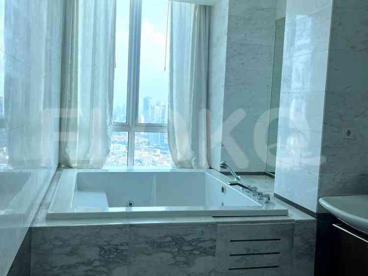 Tipe 4 Kamar Tidur di Lantai 49 untuk disewakan di The Peak Apartemen - fsu0b7 6