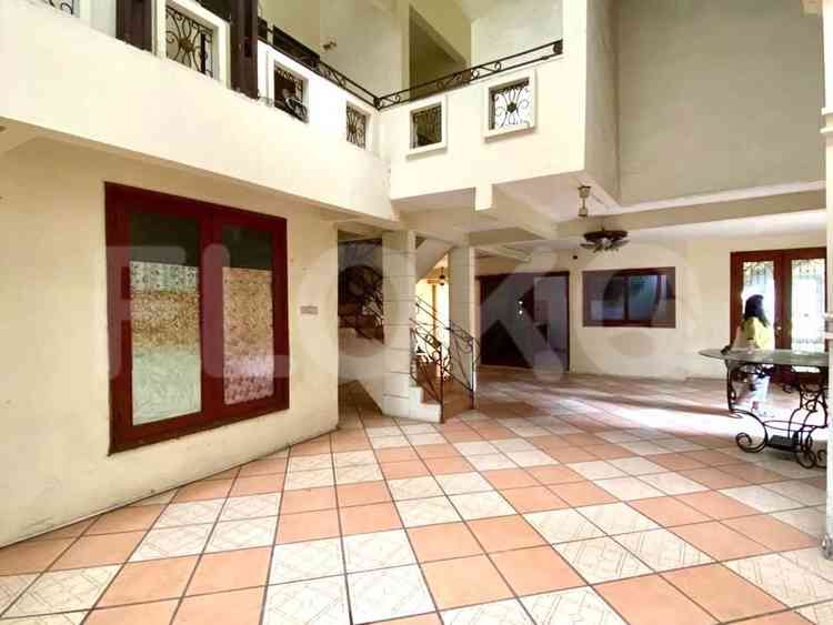 1000 sqm, 10 BR house for rent in Jl Brawijaya, Kebayoran Baru, Blok M 7