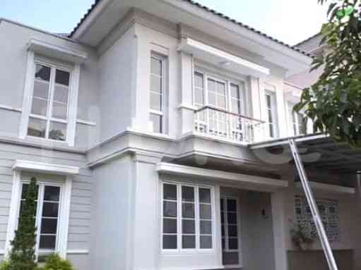 216 sqm, 4 BR house for sale in Gading Serpong, Gading Serpong 1