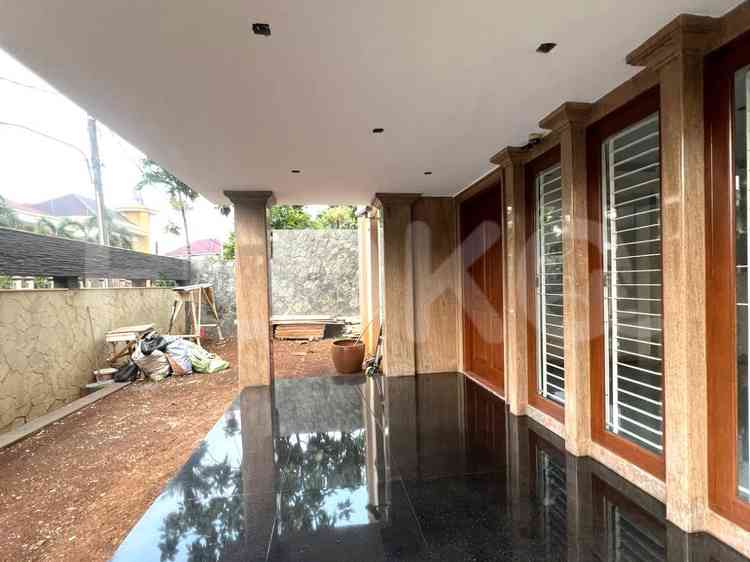 Dijual Rumah 6 BR, Luas 900 m2 di Meruya, Meruya 4